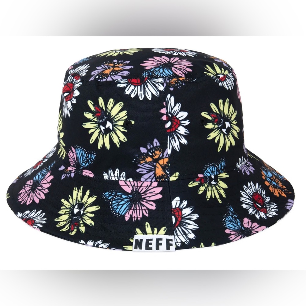 **SOLD** Neff Spider-Man / Venom Bucket Hat